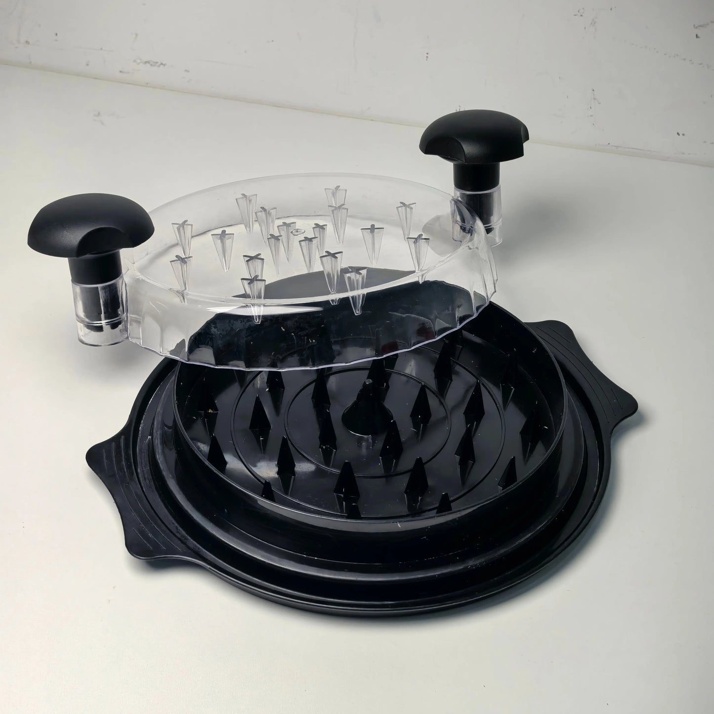 Large Chicken Shredder Tool with Visible Lid Ergonomic Handle BPA Free Dishwasher Safe for Meat Vegetables and Kitchen Use